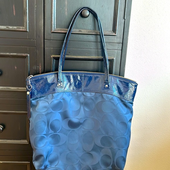 Coach Navy Blue Laura Signature Nylon/Patent Leather Tote - Picture 5 of 10